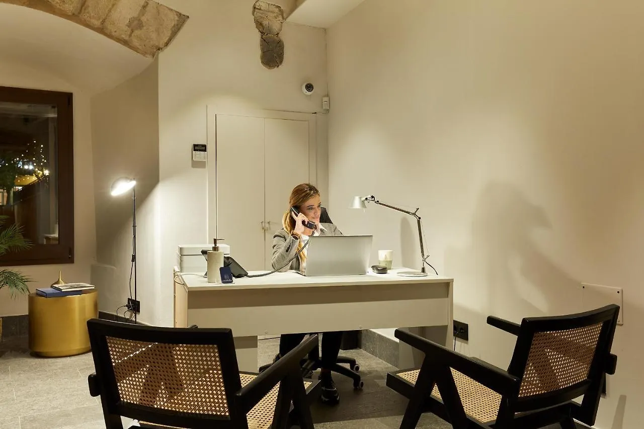 Canvas Apartments & Lofts Girona