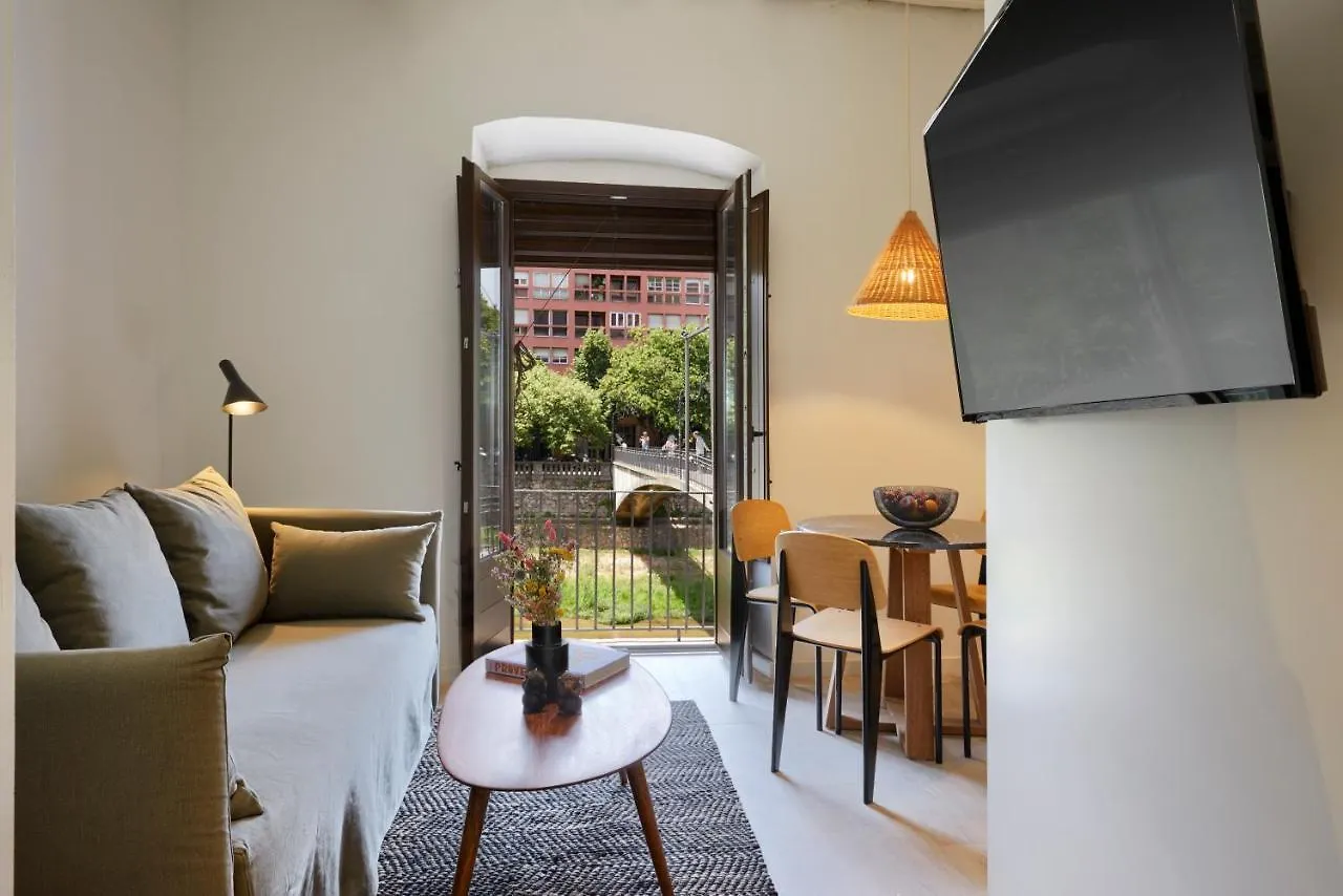 Canvas Apartments & Lofts Girona