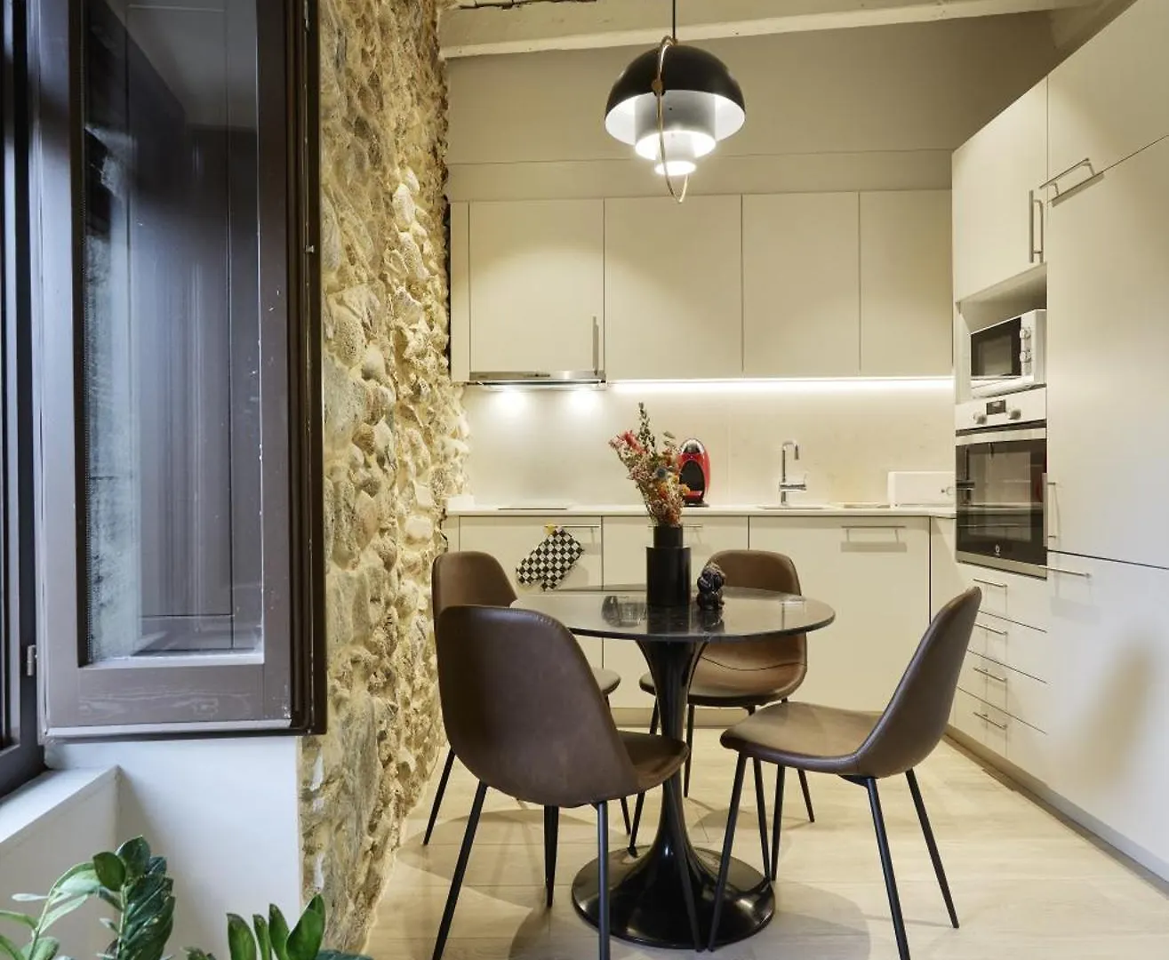 Canvas Apartments & Lofts Girona